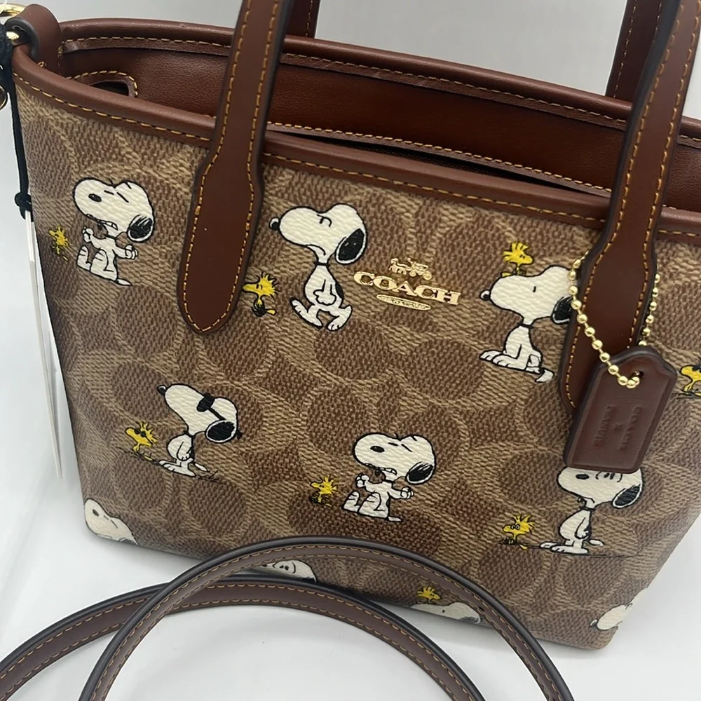 Coach peanuts mini